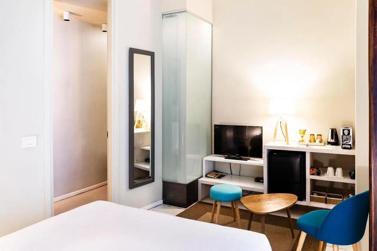 Bc Maison Bed&Cafe Milano Bed & Breakfast 2*, Milan