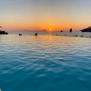 https://therasia-resort.sicilyhotelsitaly.net