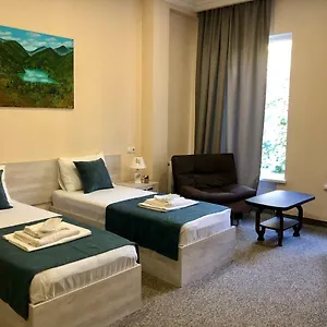 *** فندق Leo Palace جورجيا